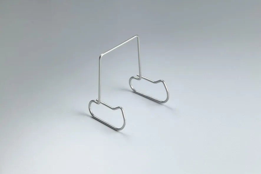 SHAPED WIRE PIECES